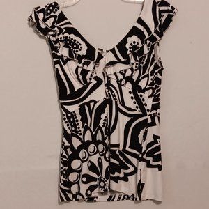 White House Black Market Front and Back V Neck Size Medium